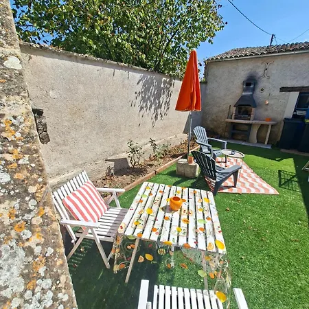 La Parenthese Du Thouet Lgt 2pers Petit Court * Thouars